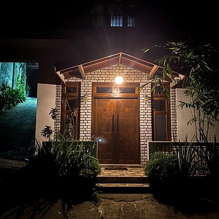 Enara Luxury Stay Katugastota Ngoại thất bức ảnh