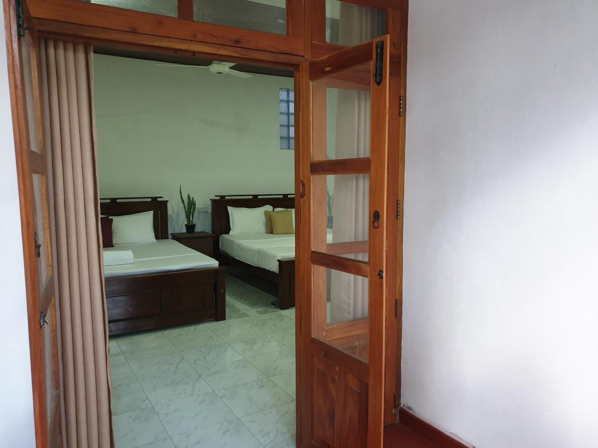 Enara Luxury Stay Katugastota Ngoại thất bức ảnh