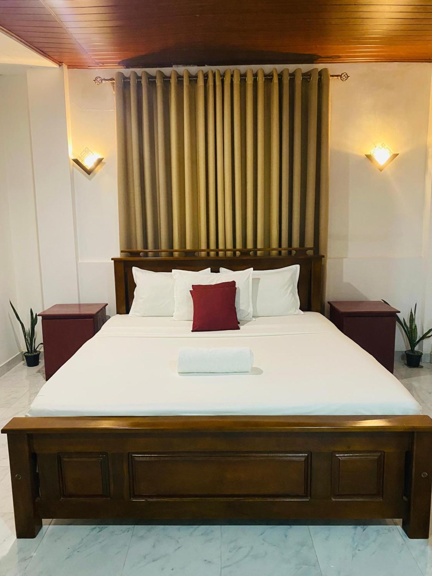 Enara Luxury Stay Katugastota Ngoại thất bức ảnh