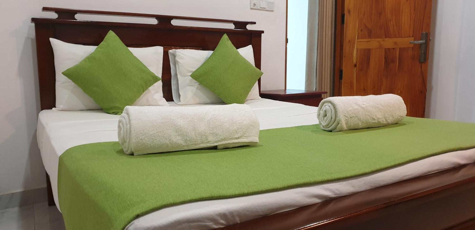 Enara Luxury Stay Katugastota Ngoại thất bức ảnh